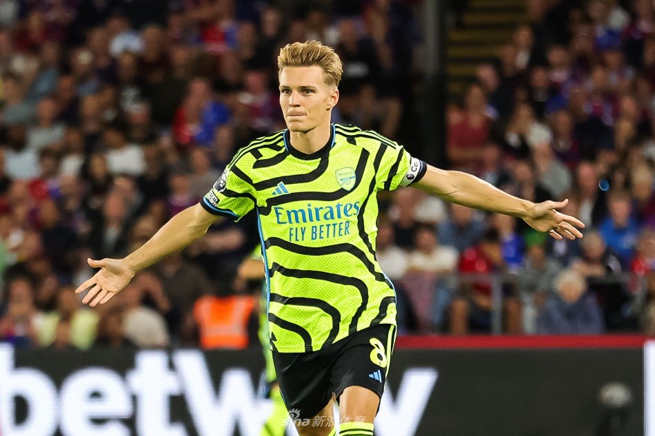 维这颗璀璨 维这颗璀璨